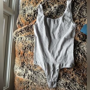 Yummie‎ Scoop Neck Bodysuit